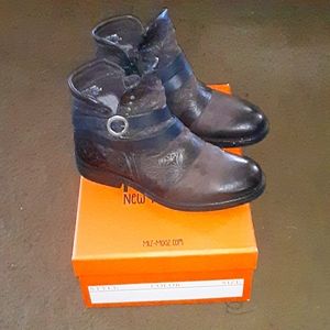 Miz Mooz ankle boots